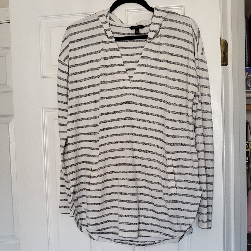 Banana Republic long sleeved shirt size M